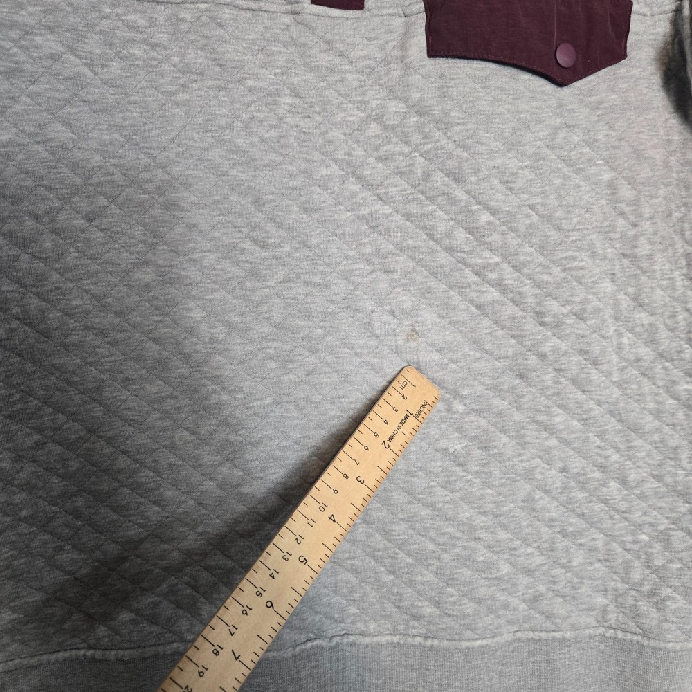 Patagonia Organic Cotton Quilt Snap-T® Pullover Drifter Grey W/ Dark Ruby Size M - Picture 2 of 15